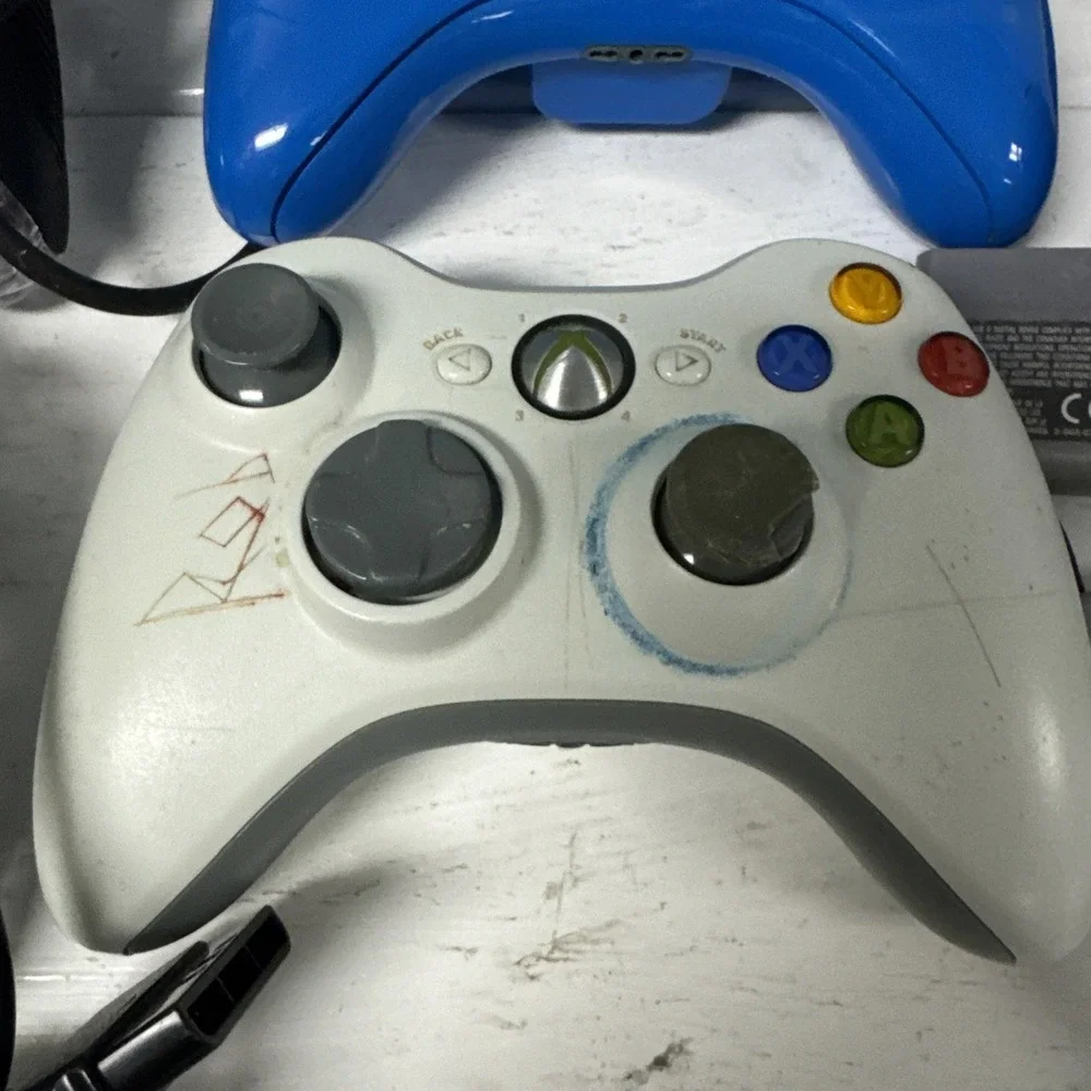 Lot‎ of UNTESTED 8 Controllers Xbox Sony Playstation Game Stop As Is For Parts